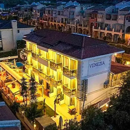 Venezia Alacati ホテル 5*