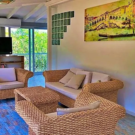 Venezia Alacati ホテル 5*